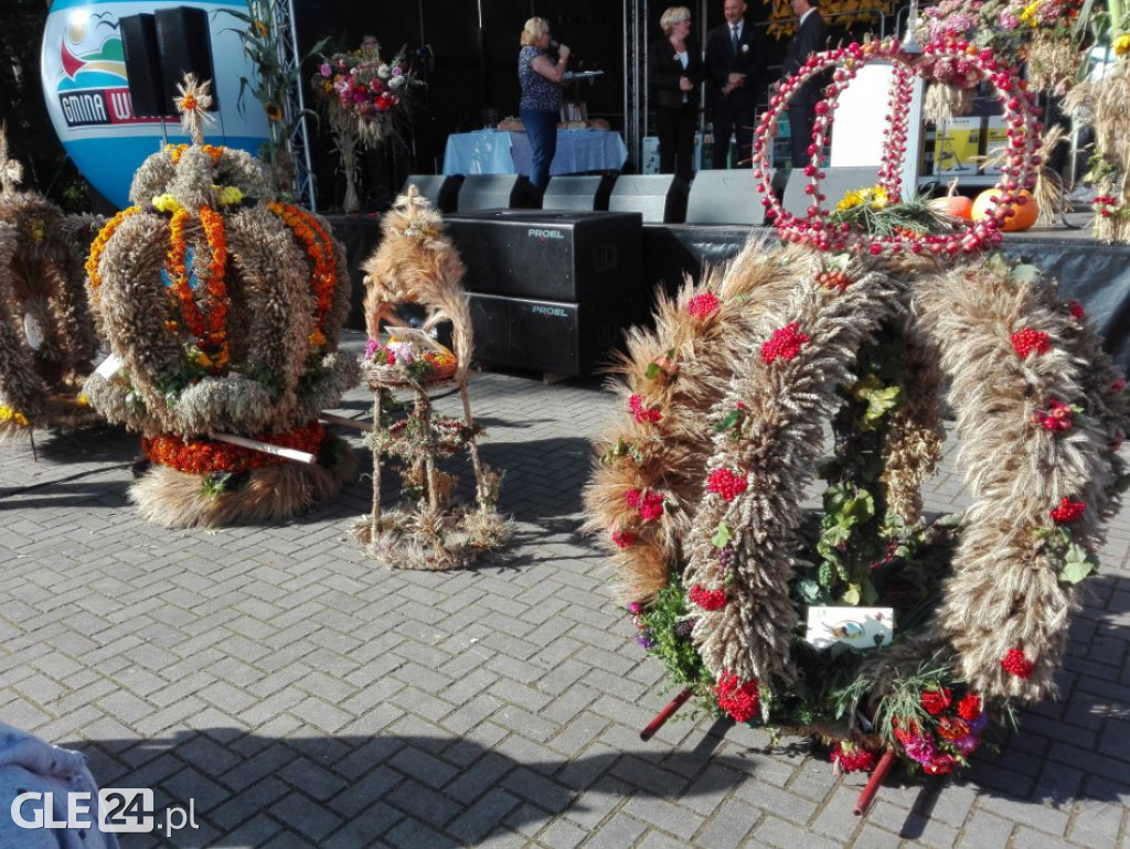 Dożynki Powiatowe w Charbrowie