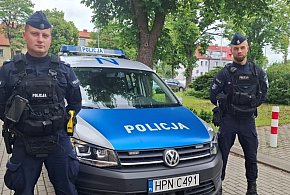 Policjanci uratowali życie 17-latkowi -16297