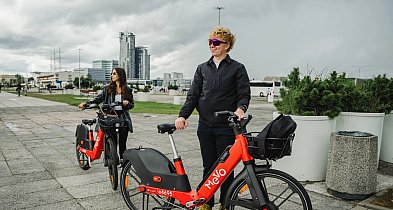 Dynamiczna jesień rowerów MEVO-17216