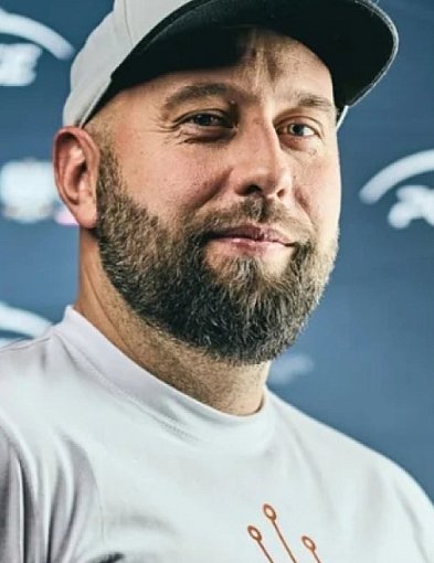 Ostatnia prosta przed wirtualnymi emocjami-17141