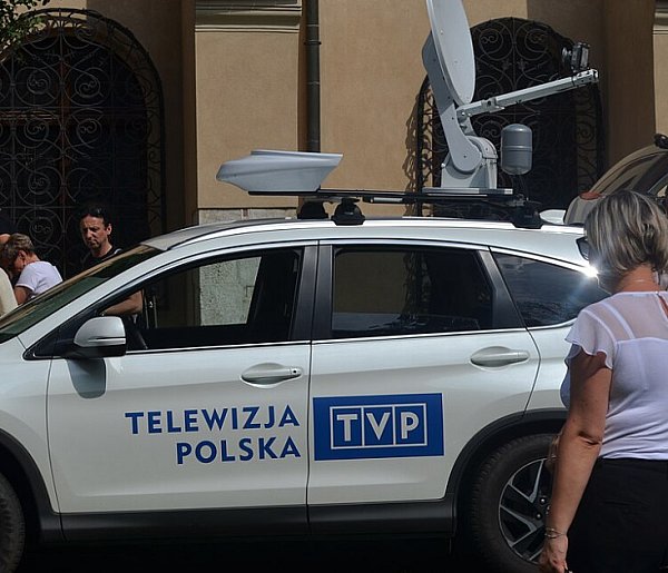 Zmiany w Telewizji Polskiej. Te kanały mogą przejść do historii-16915