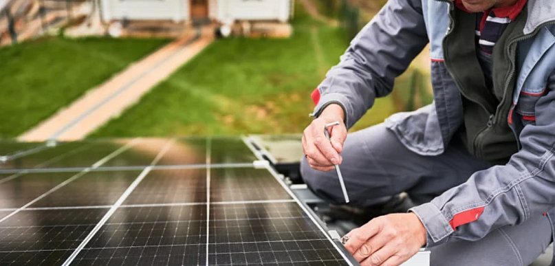 Hurtownia fotowoltaiczna wspierająca realizacje na dachach skośnych i nie tylko