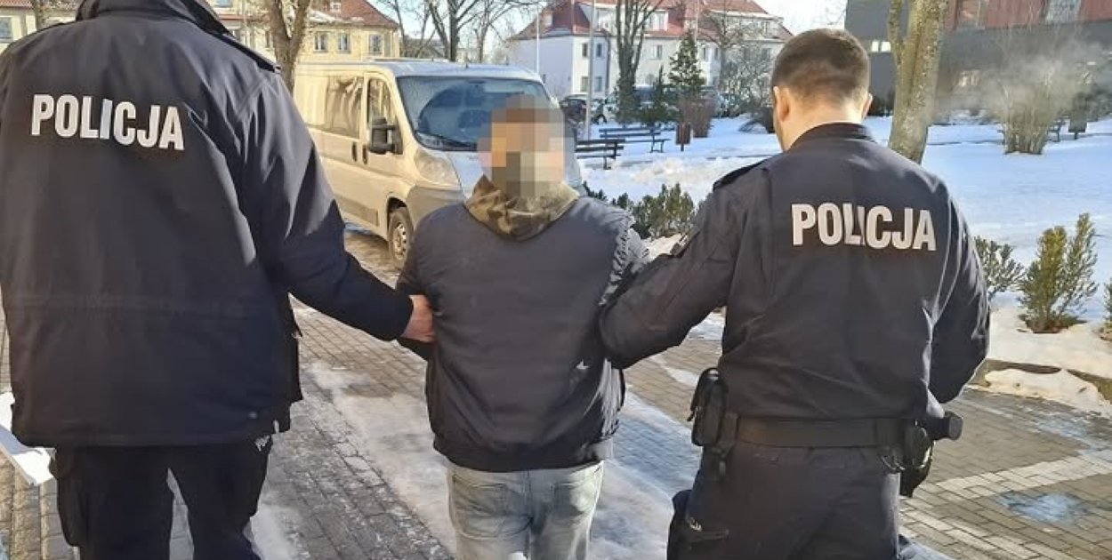 Próbował uniknąć kontroli. Okazał się poszukiwany