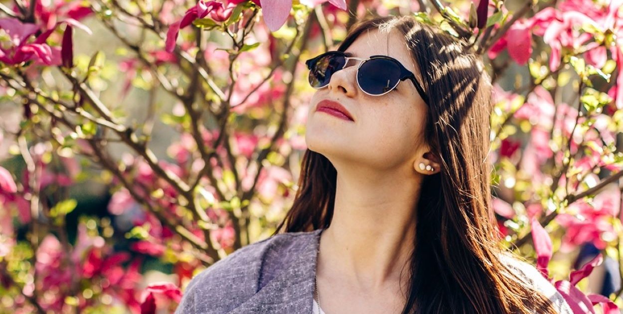 Jak odpowiednio dbać o oczy wiosną? Garść sprawdzonych porad